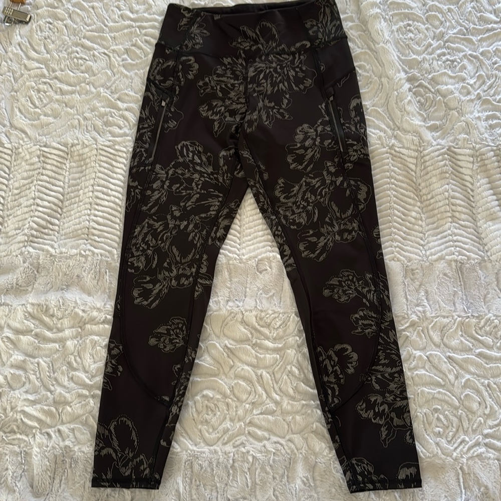 Athleta Rainier reflective leggings